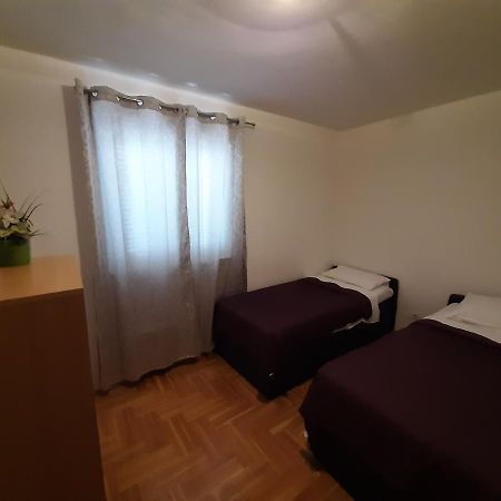 Apartment Jelena Trogir Buitenkant foto