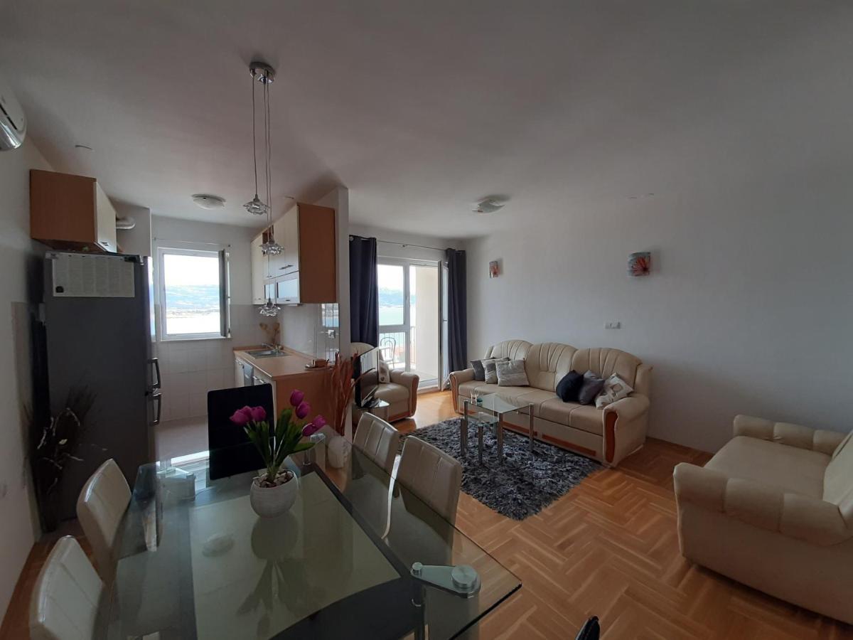 Apartment Jelena Trogir Buitenkant foto