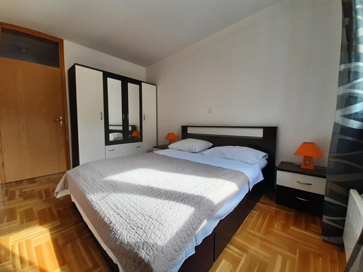 Apartment Jelena Trogir Buitenkant foto
